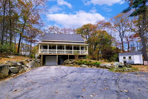 124 Lakeside Oaks Drive Barrington NH 03825