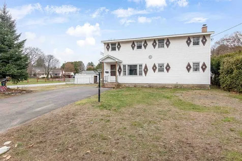 18 Perry Drive Essex VT 05452