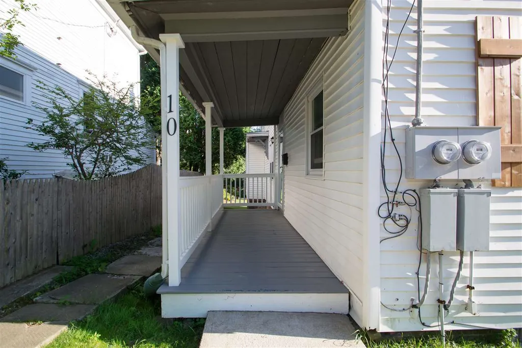 10 Hough Street Dover NH 03820