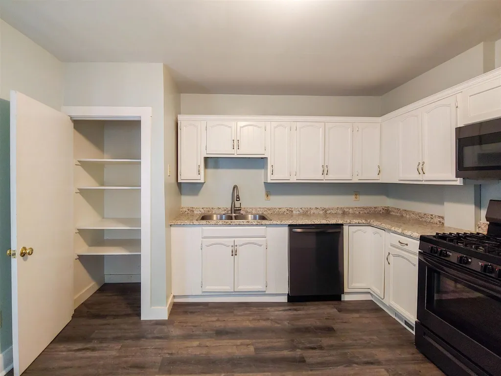 10 Hough Street Dover NH 03820
