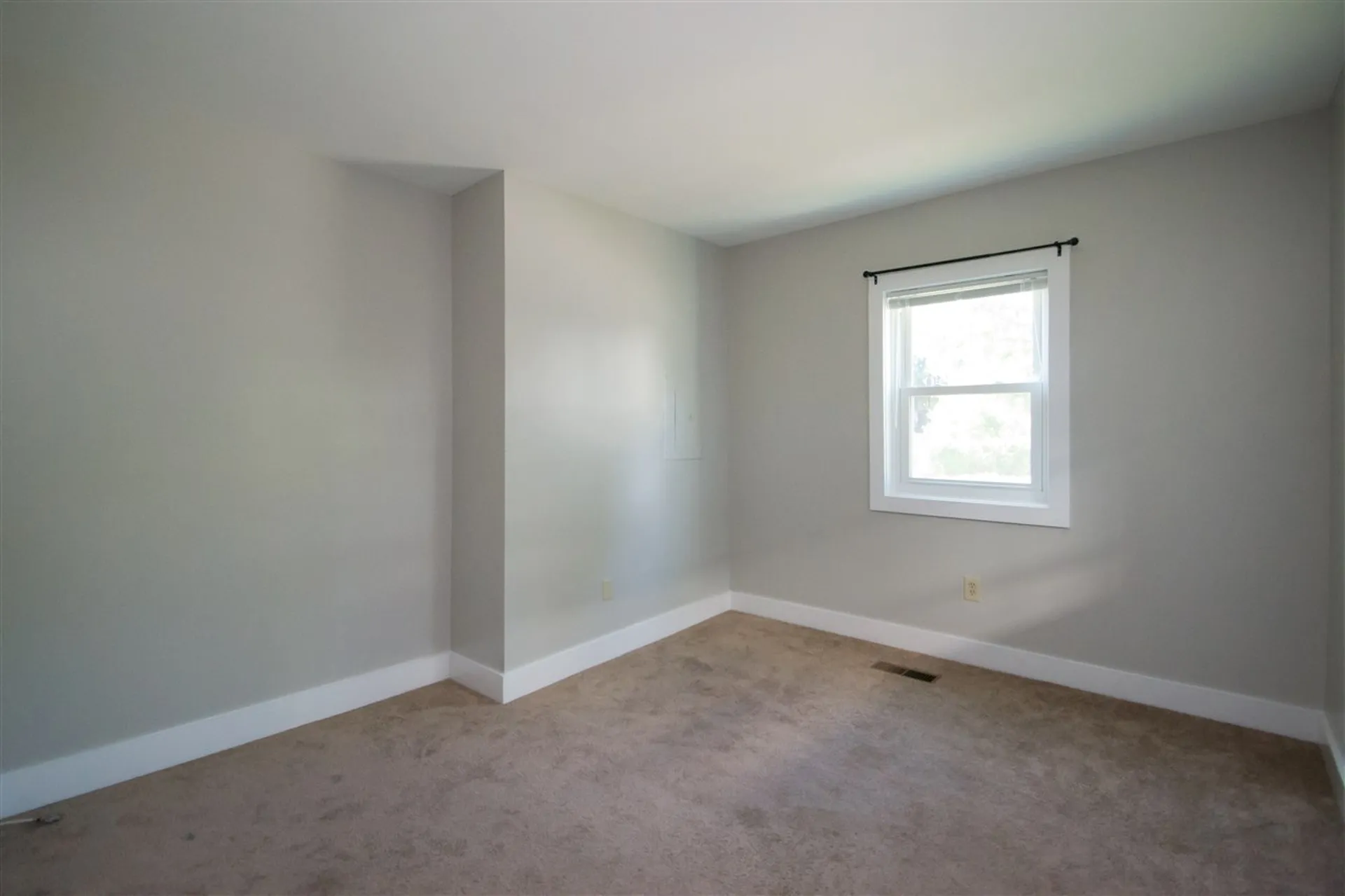 10 Hough Street Dover NH 03820
