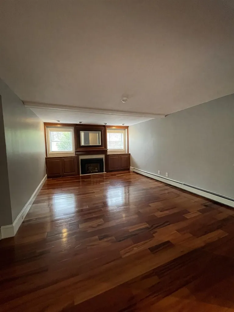 50 Whitehall Road Hooksett NH 03106