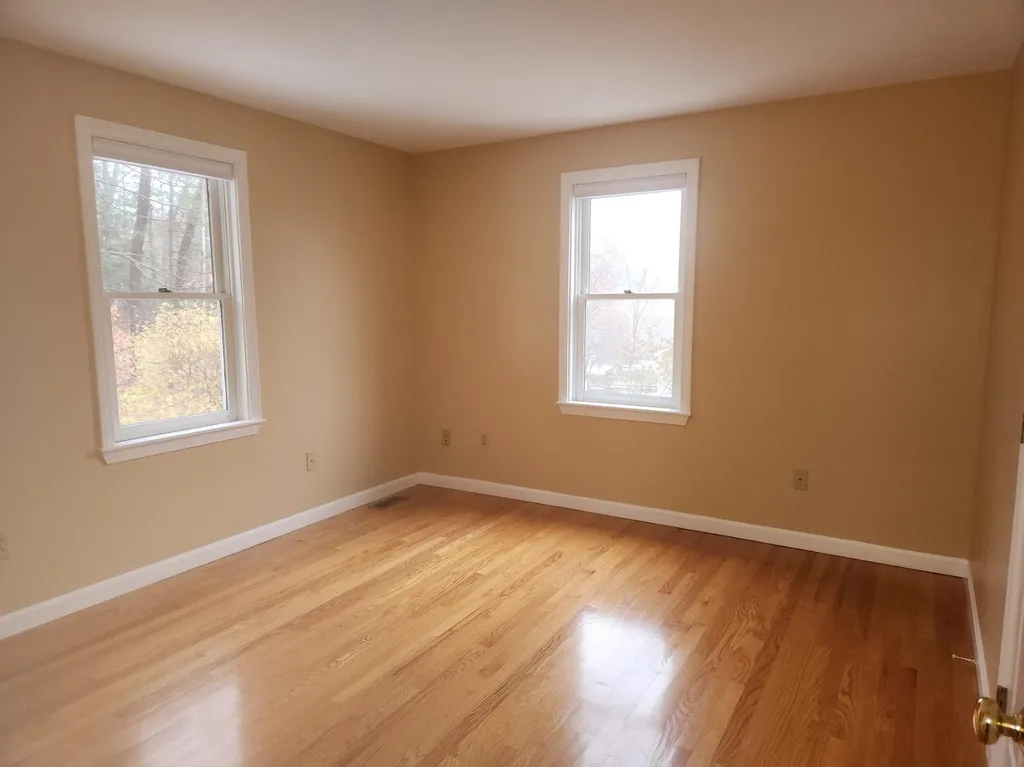 2 Canter Court Nashua NH 03063