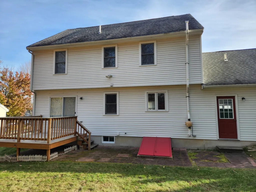 2 Canter Court Nashua NH 03063