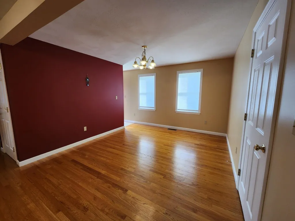 2 Canter Court Nashua NH 03063