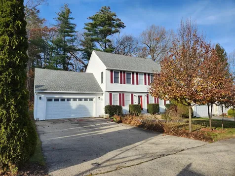 2 Canter Court Nashua NH 03063
