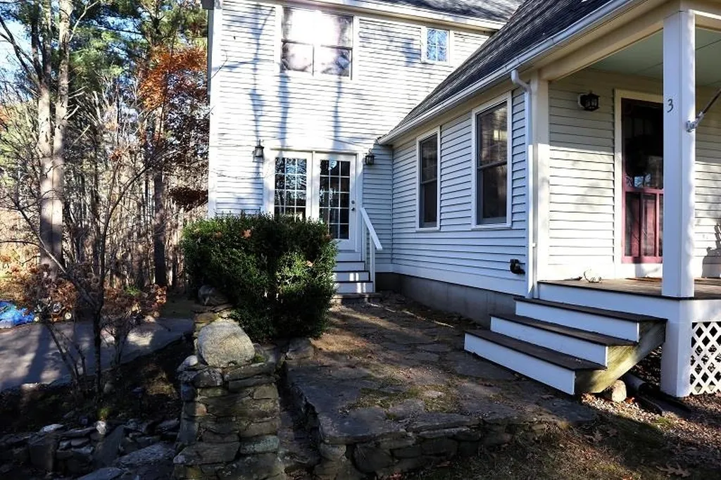 3 Emery Lane Dover NH 03820