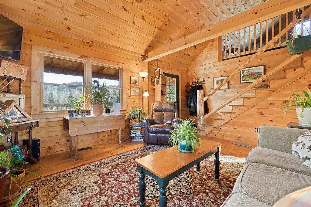 95 Bears Den Road Newbury VT 05081