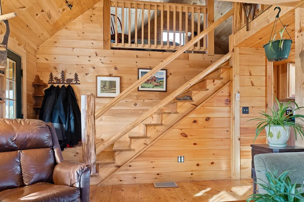 95 Bears Den Road Newbury VT 05081