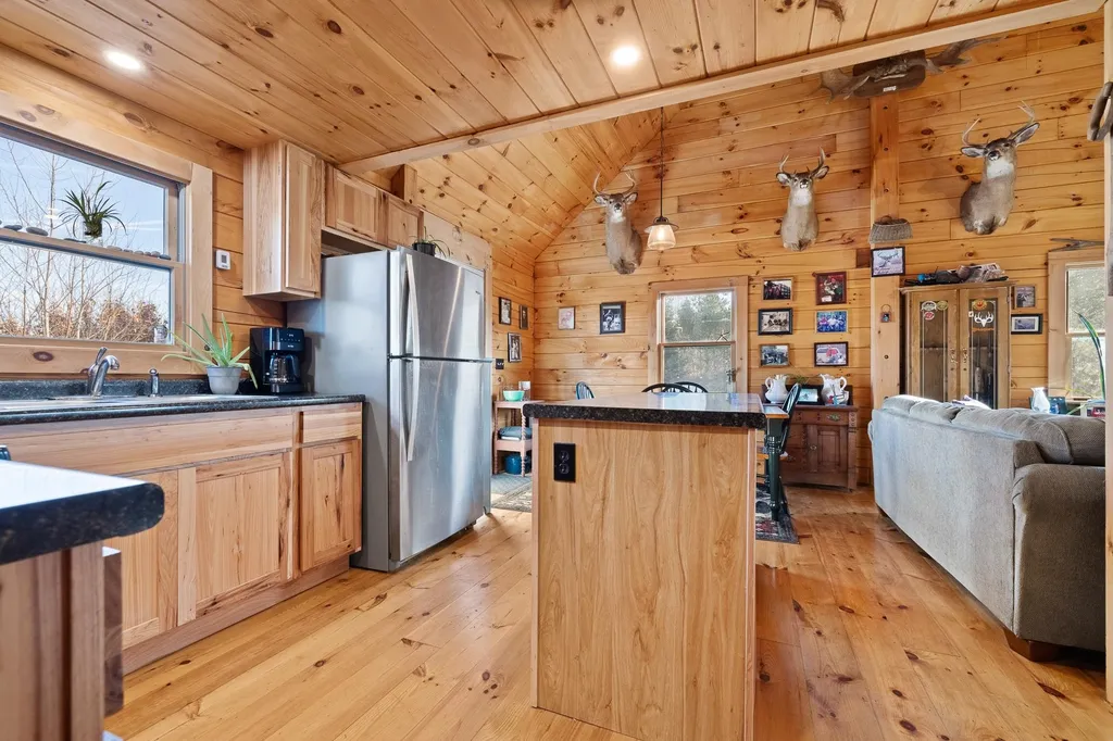95 Bears Den Road Newbury VT 05081