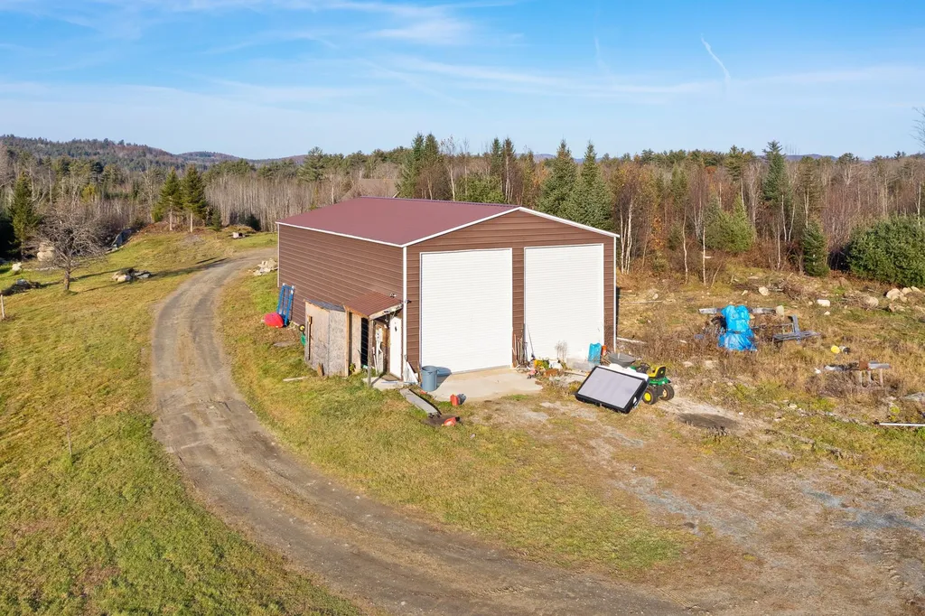 95 Bears Den Road Newbury VT 05081
