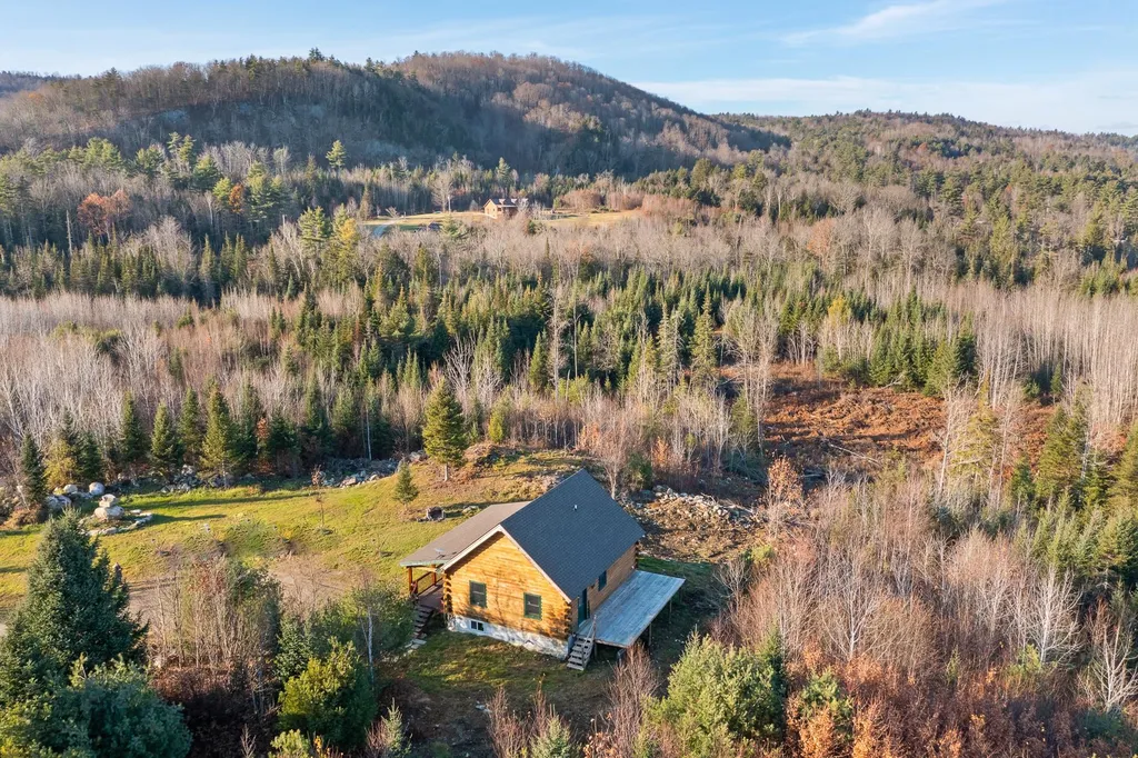 95 Bears Den Road Newbury VT 05081