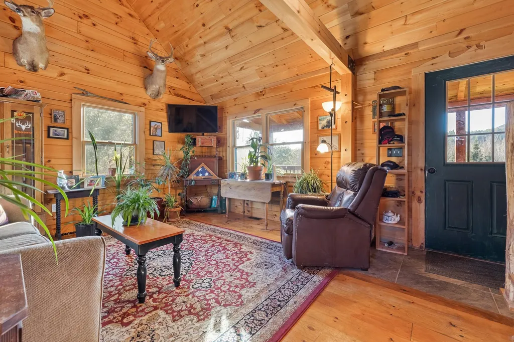 95 Bears Den Road Newbury VT 05081