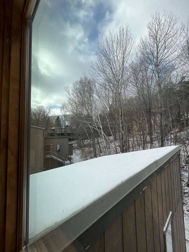 16 Hobbit Hill Warren VT 05674