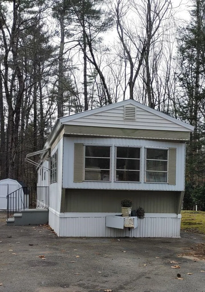20 Beech Hill Road Exeter NH 03833