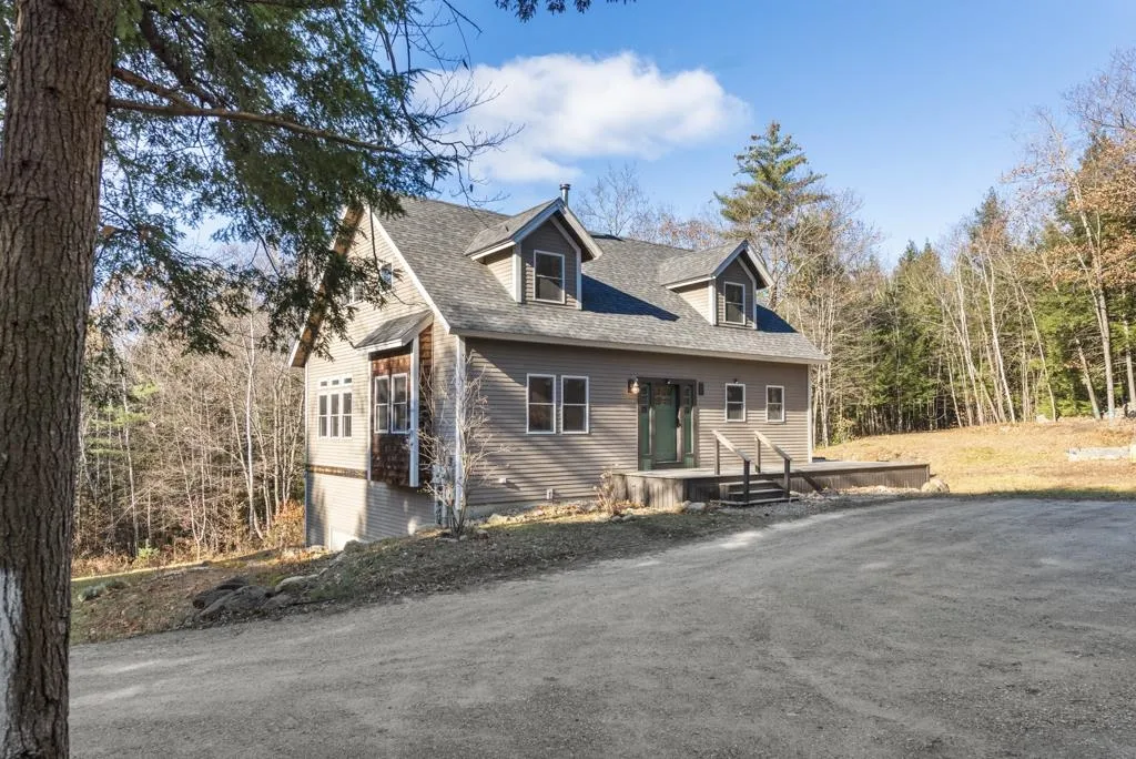 552 Coolidge Woods Road New Hampton NH 03256