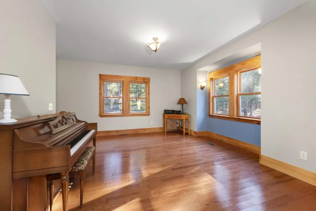 552 Coolidge Woods Road New Hampton NH 03256