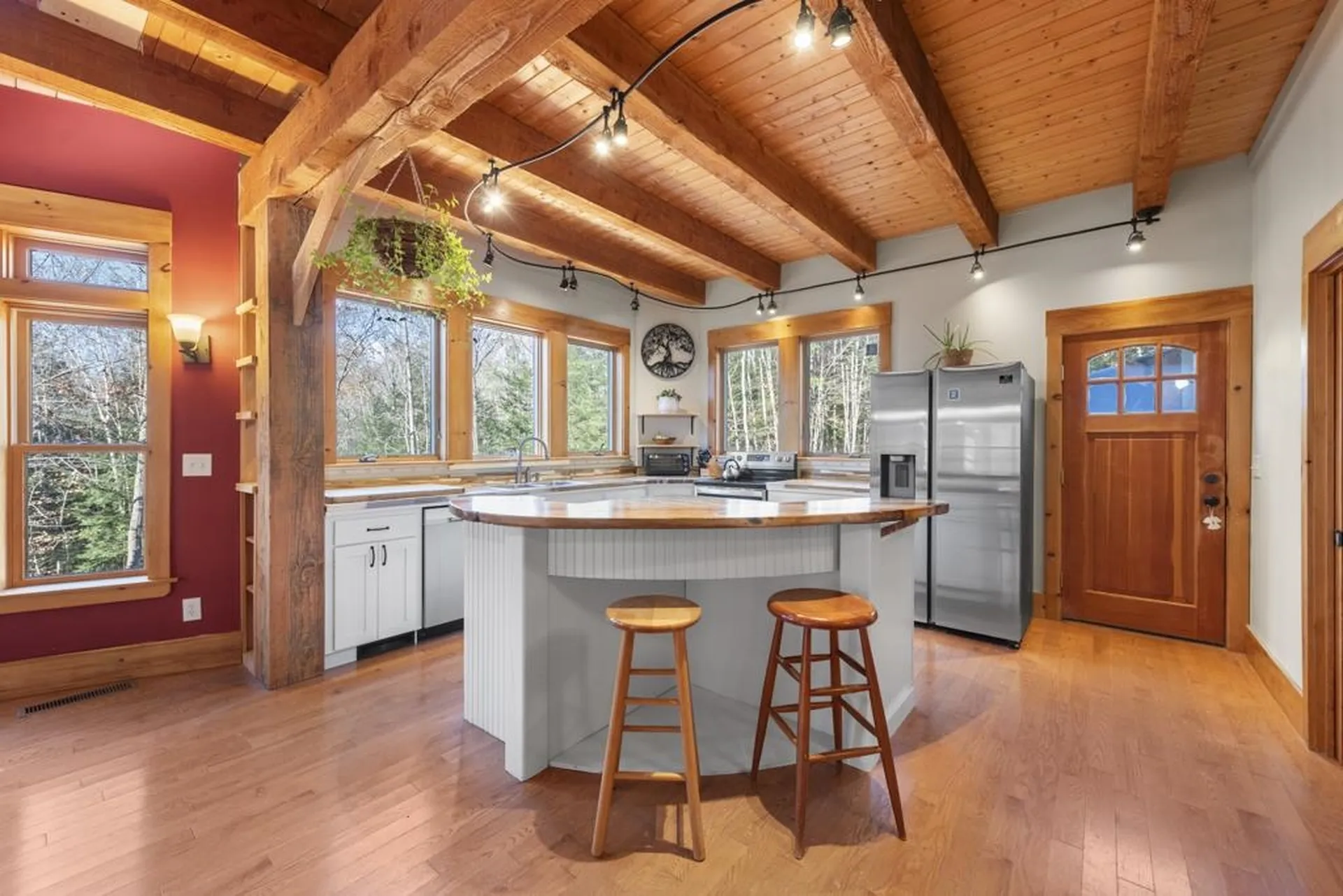552 Coolidge Woods Road New Hampton NH 03256