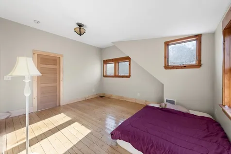 552 Coolidge Woods Road New Hampton NH 03256
