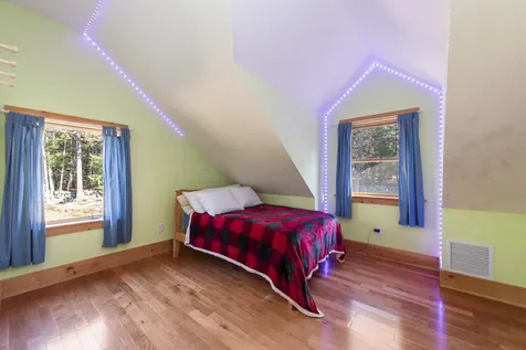 552 Coolidge Woods Road New Hampton NH 03256