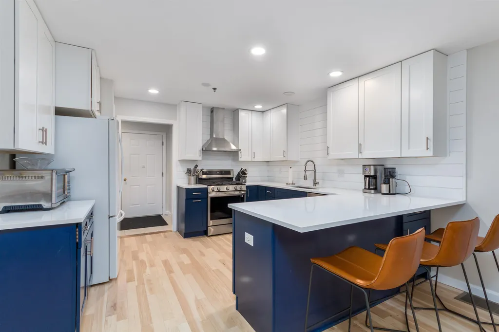75 Lilac Lane South Burlington VT 05403