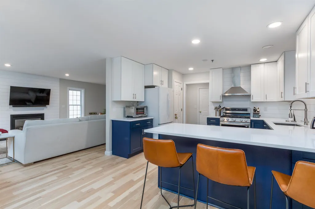 75 Lilac Lane South Burlington VT 05403