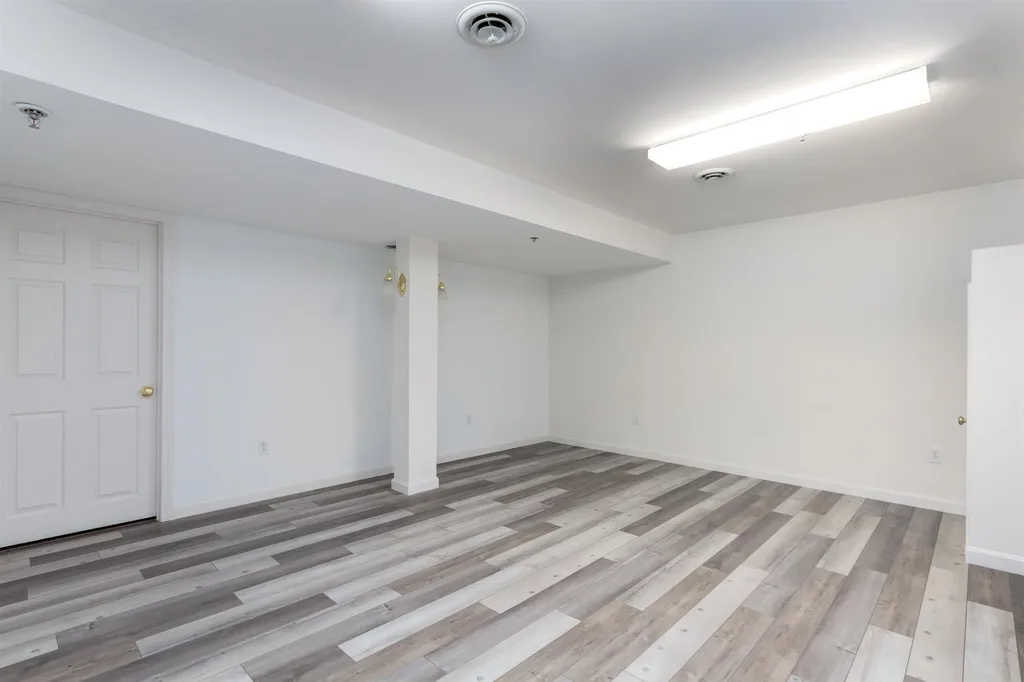 75 Lilac Lane South Burlington VT 05403
