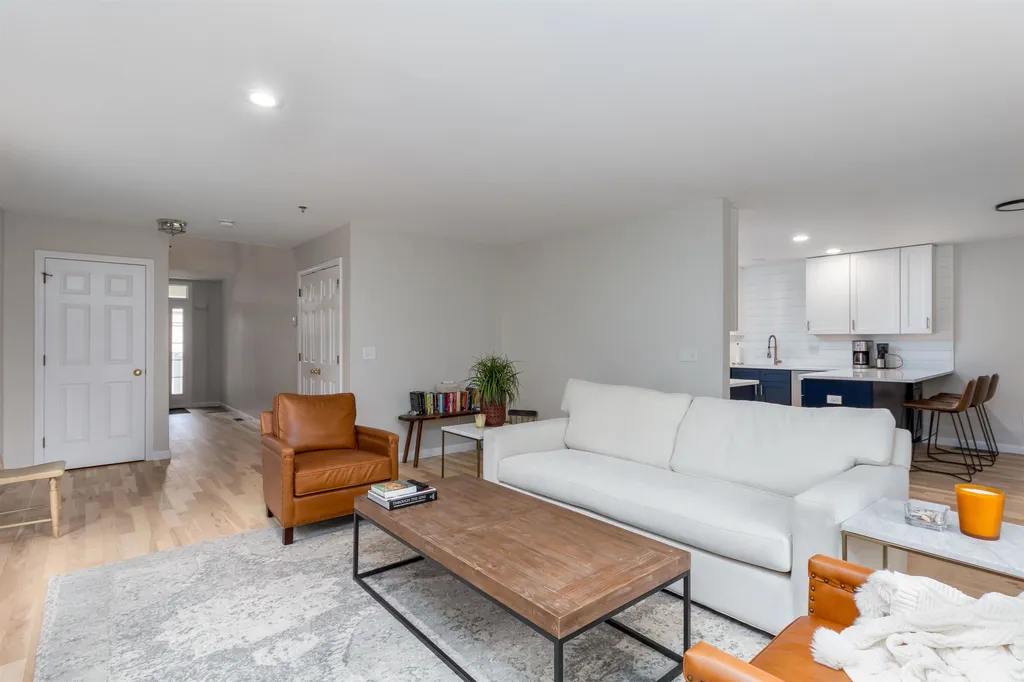 75 Lilac Lane South Burlington VT 05403