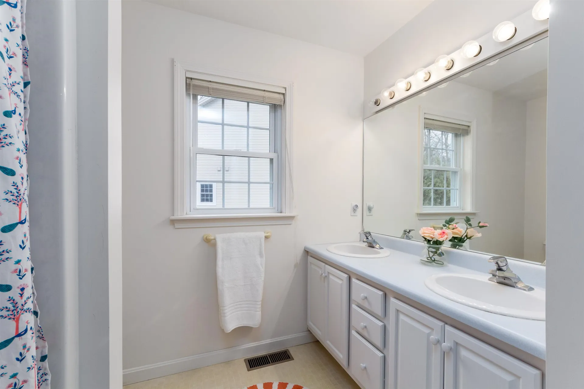 75 Lilac Lane South Burlington VT 05403