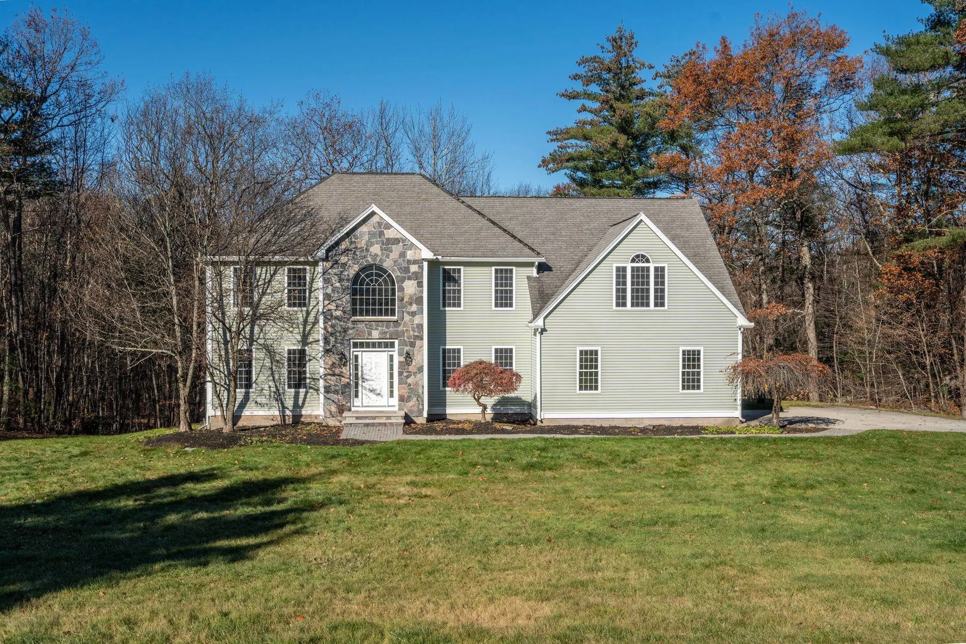 41 Mockingbird Hill Road Windham NH 03087