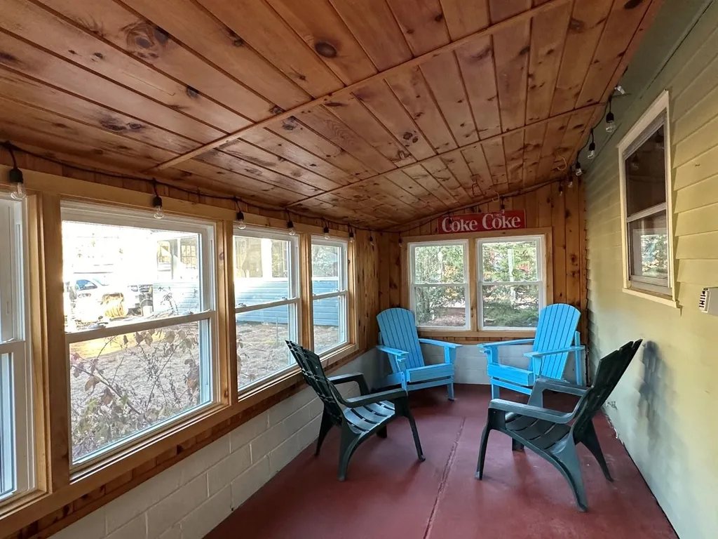 43 Town Beach Road Winchester NH 03470-1