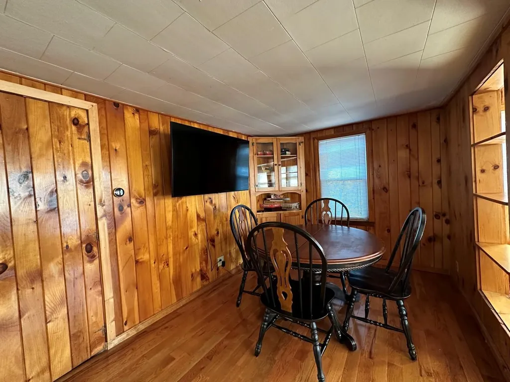 43 Town Beach Road Winchester NH 03470-1