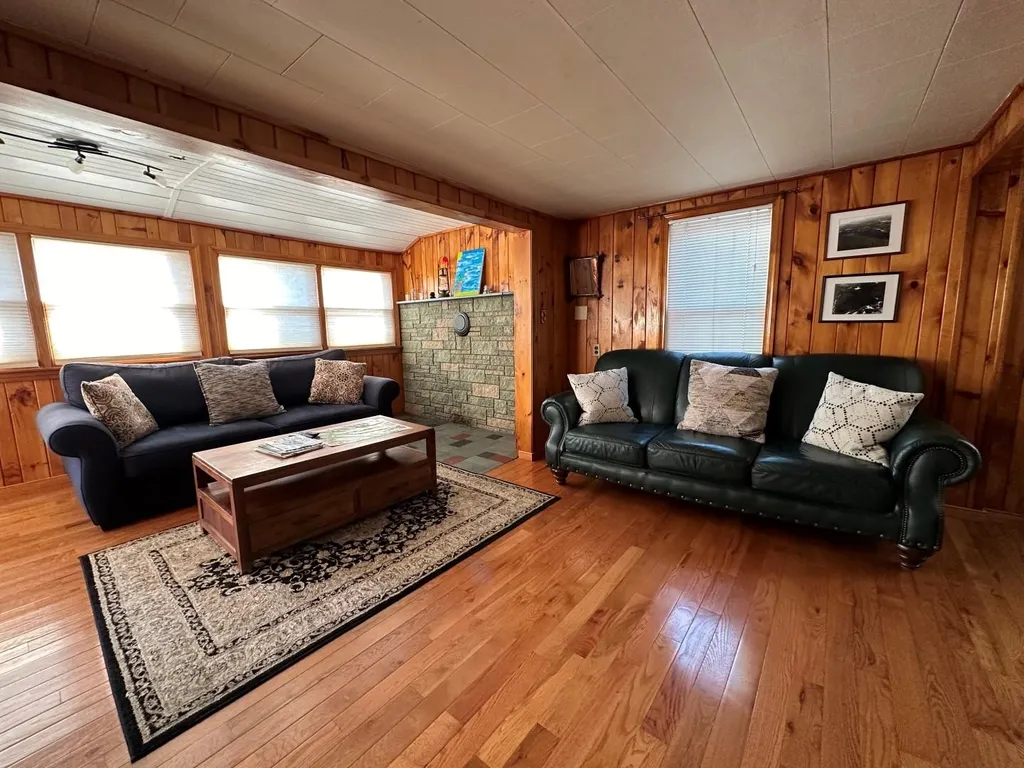 43 Town Beach Road Winchester NH 03470-1