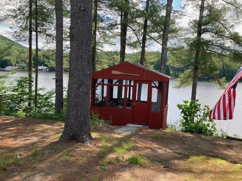 43 Town Beach Road Winchester NH 03470-1