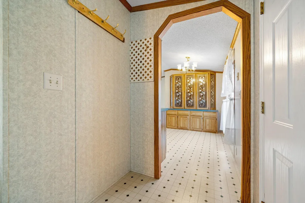 10 Welch Lane Raymond NH 03077