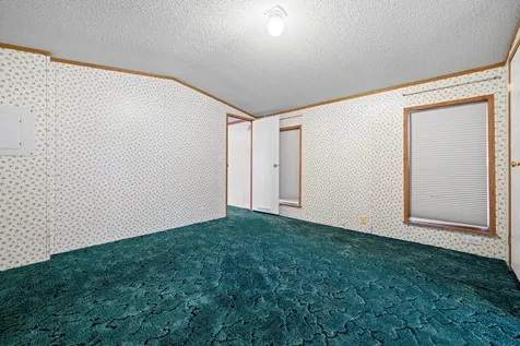 10 Welch Lane Raymond NH 03077
