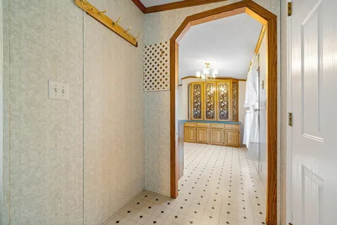10 Welch Lane Raymond NH 03077