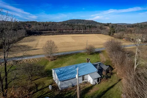 82 River Road Lyme NH 03768