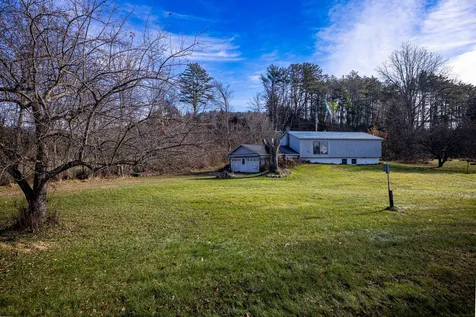 82 River Road Lyme NH 03768
