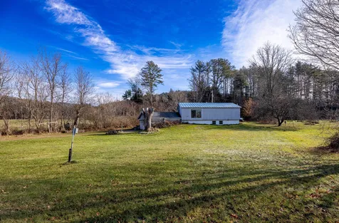 82 River Road Lyme NH 03768