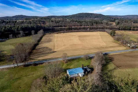 82 River Road Lyme NH 03768