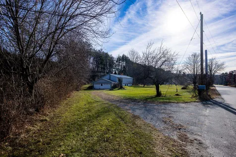 82 River Road Lyme NH 03768