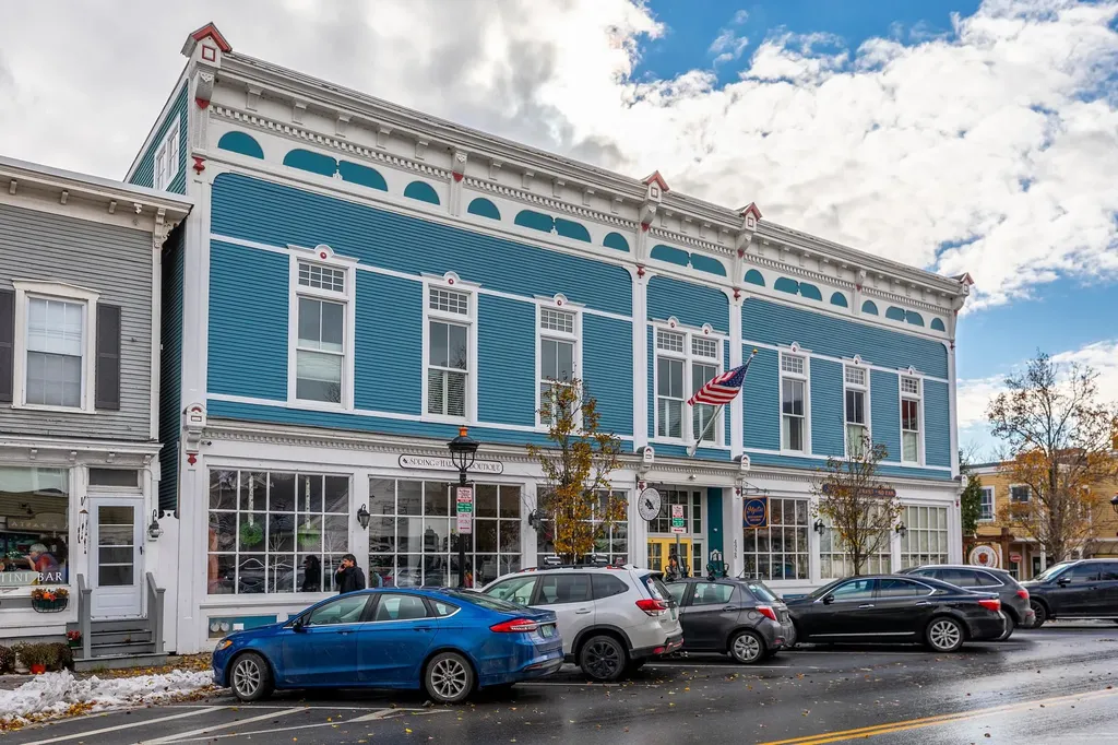 4928 Main Street Manchester VT 05255