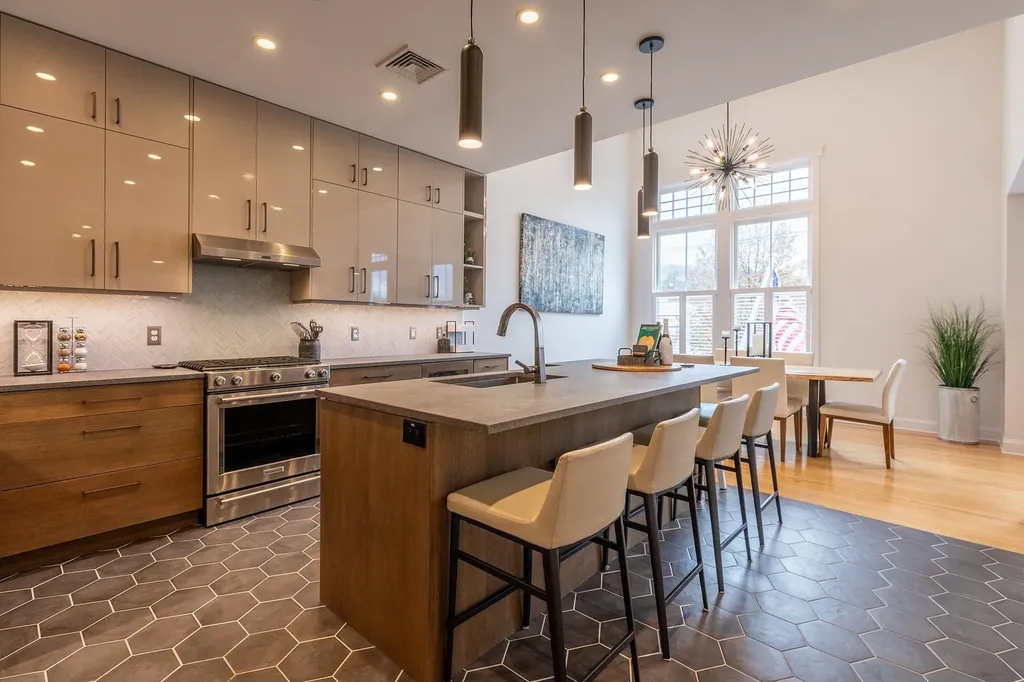 4928 Main Street Manchester VT 05255