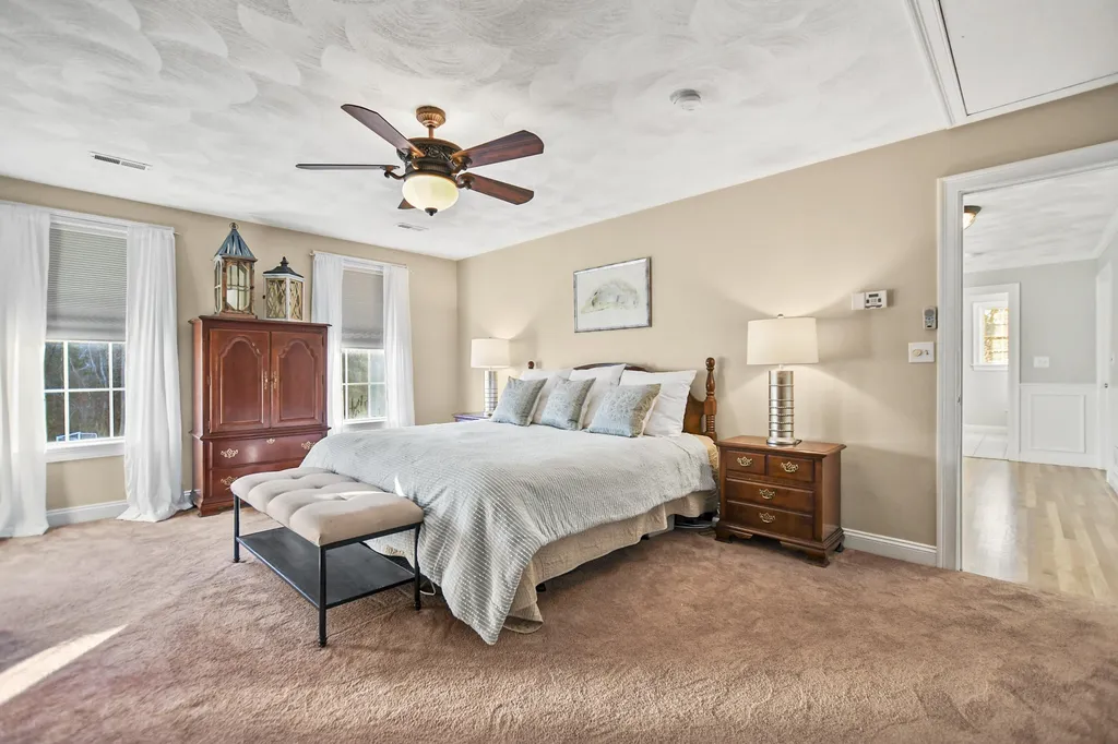 20 Silver Brook Road Salem NH 03079