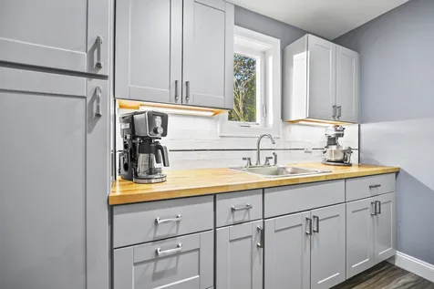 20 Silver Brook Road Salem NH 03079