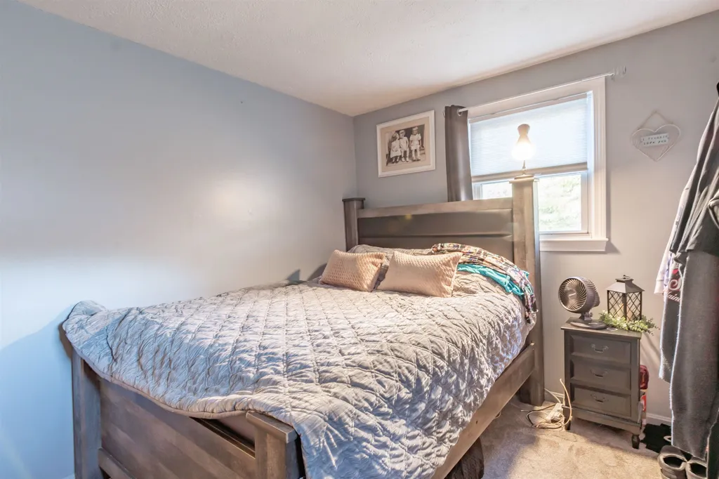 1102 Mammoth Road Pelham NH 03076