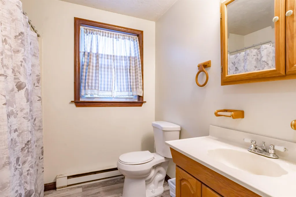 1102 Mammoth Road Pelham NH 03076