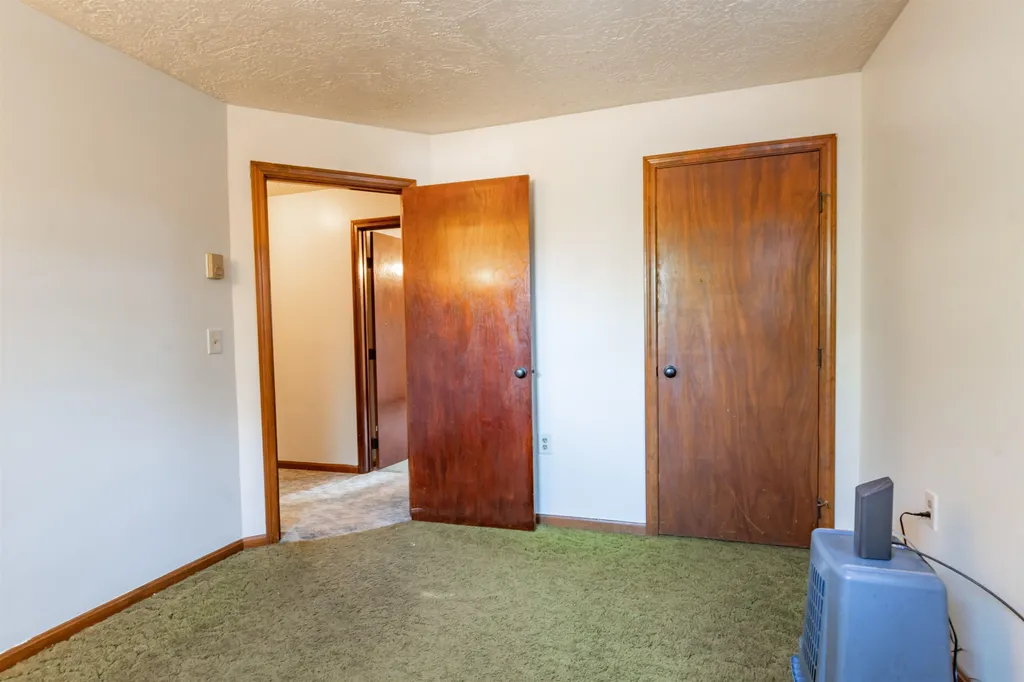 1102 Mammoth Road Pelham NH 03076