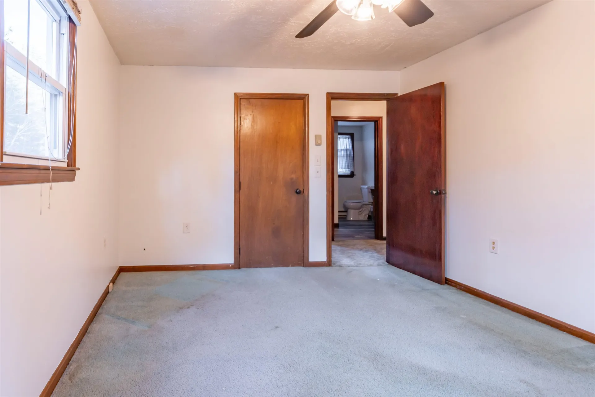 1102 Mammoth Road Pelham NH 03076